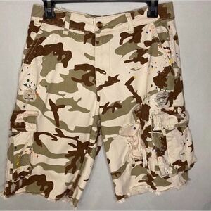 boohooMan Camo Shorts With Paint Splatter Size 30